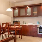 Downtown Apartahotel