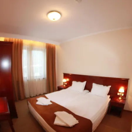 Downtown 3* 班斯科