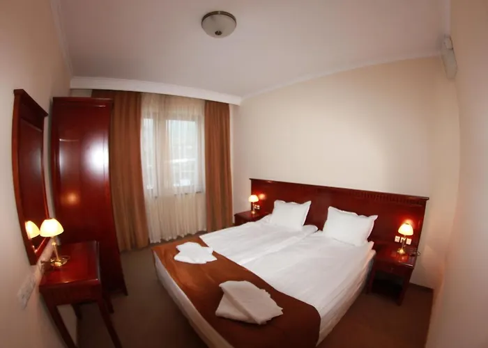 Downtown Aparthotel 3*