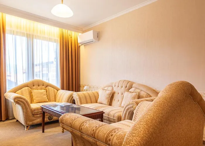 Downtown Aparthotel 3*